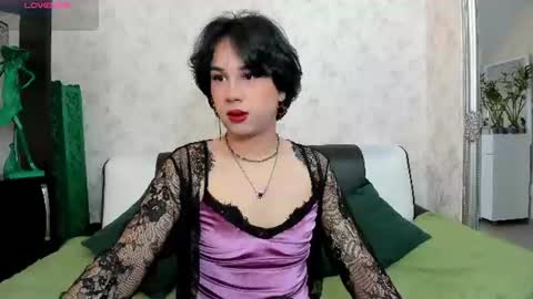 Snapshot of femcupid chatting on July 8, 2026, 4:17 am Im Lexi online show from July 8, 2026, 4:17 am