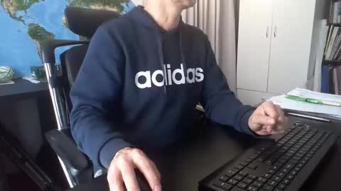 femdomsubby online show from September 16, 2025, 1:17 am