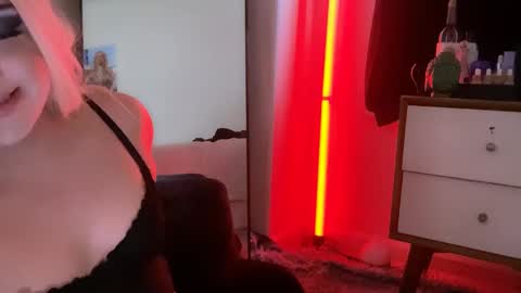 Snapshot of femgirl99 chatting on February 18, 2025, 8:47 pm this is justice tricia a bigelow. she was fucking my husband tom girardi online show from February 18, 2025, 8:47 pm