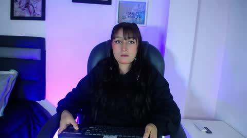 Fenix online show from April 10, 2026, 11:15 am