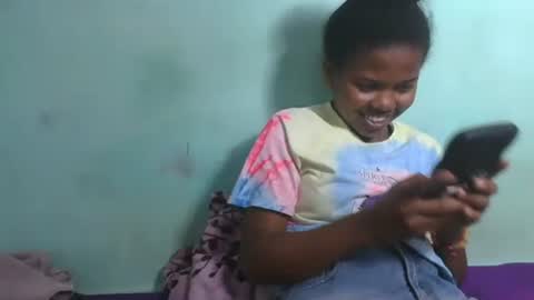 fenou122745 online show from April 21, 2026, 6:12 pm