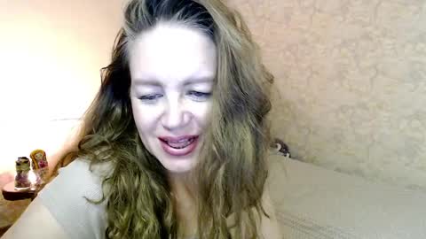 Snapshot of fern_lust chatting on June 8, 2026, 2:06 pm fern_lust online show from June 8, 2026, 2:06 pm