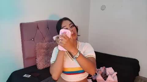 Snapshot of fernanda__velvet chatting on July 7, 2026, 11:58 am Fernanda online show from July 7, 2026, 11:58 am