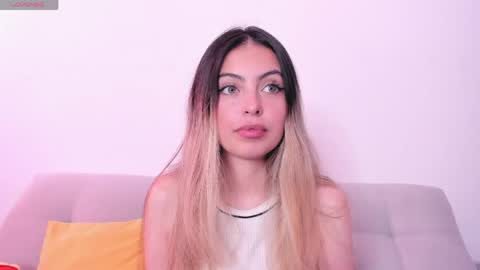 fernanda  online show from May 16, 2026, 4:17 pm