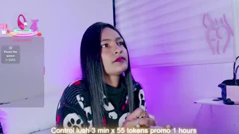 fernanda_liie_ online show from September 11, 2025, 12:27 pm