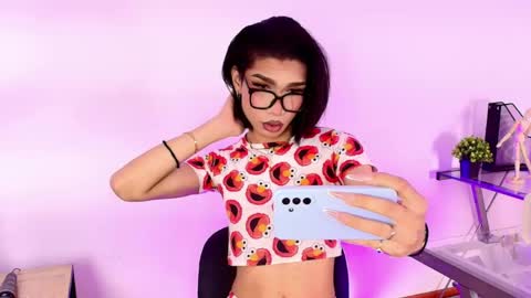 fernanda online show from May 25, 2026, 3:34 am