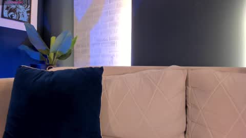 FER  online show from February 19, 2025, 9:36 pm