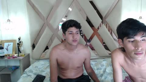 Snapshot of ferphoenix_ chatting on January 8, 2025, 7:13 am FER PHOENIX online show from January 8, 2025, 7:13 am