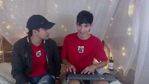 Snapshot of ferphoenix_ chatting on January 10, 2025, 9:34 am FER PHOENIX online show from January 10, 2025, 9:34 am