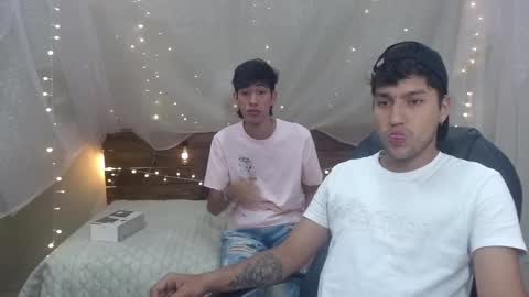 Snapshot of ferphoenix_ chatting on January 16, 2025, 4:07 am FER PHOENIX online show from January 16, 2025, 4:07 am