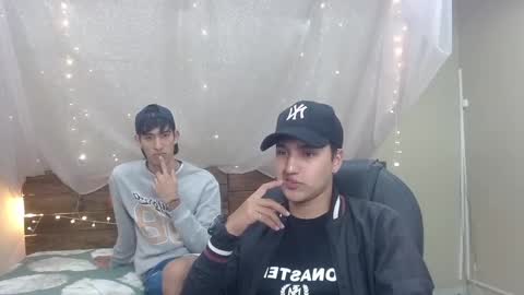 Snapshot of ferphoenix_ chatting on January 18, 2025, 3:20 am FER PHOENIX online show from January 18, 2025, 3:20 am