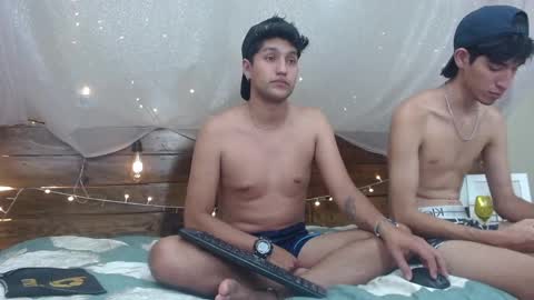 Snapshot of ferphoenix_ chatting on January 21, 2025, 1:29 am FER PHOENIX online show from January 21, 2025, 1:29 am