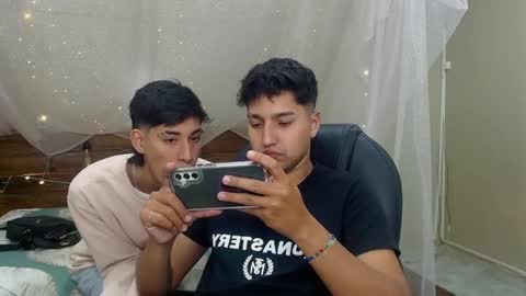 Snapshot of ferphoenix_ chatting on January 26, 2025, 3:27 am FER PHOENIX online show from January 26, 2025, 3:27 am