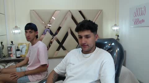 Snapshot of ferphoenix_ chatting on January 29, 2025, 3:33 am FER PHOENIX online show from January 29, 2025, 3:33 am