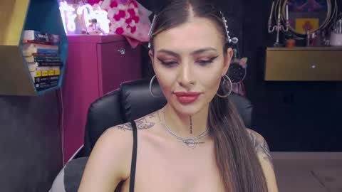 Snapshot of fetishsarah chatting on March 3, 2025, 8:43 pm Sarah online show from March 3, 2025, 8:43 pm