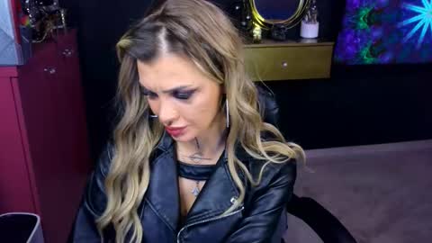 Snapshot of fetishsarah chatting on October 20, 2025, 8:09 pm Sarah online show from October 20, 2025, 8:09 pm