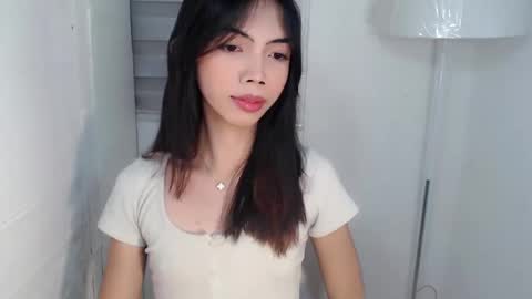 feyaaa online show from March 11, 2025, 4:29 pm