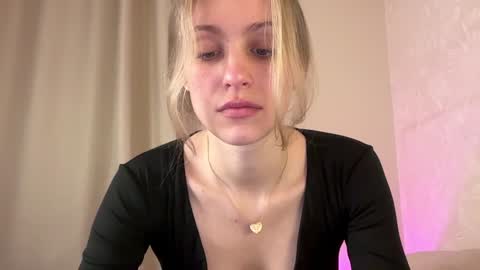 Lisa online show from January 15, 2025, 10:49 am