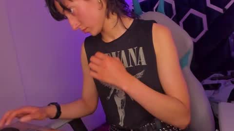   online show from February 8, 2025, 6:12 pm