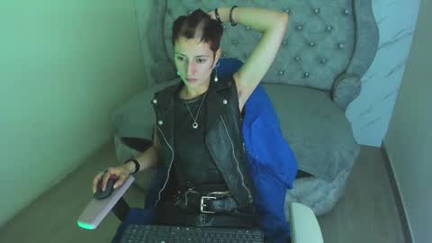   online show from February 5, 2026, 3:49 pm