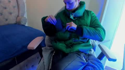   online show from April 19, 2026, 11:53 am