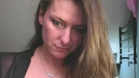 4 give me father  online show from April 14, 2026, 4:51 am