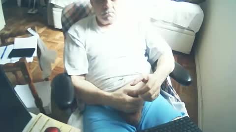 filhober online show from December 4, 2024, 2:37 pm