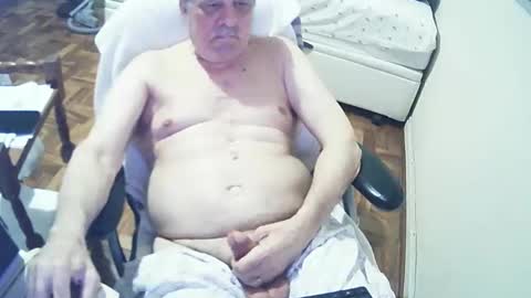 filhober online show from March 10, 2025, 2:39 am