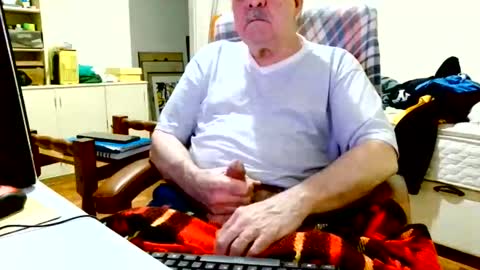 Snapshot of filhober chatting on June 9, 2026, 12:55 am filhober online show from June 9, 2026, 12:55 am