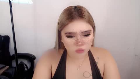 Snapshot of filipina_slutty69xxx chatting on September 10, 2025, 2:11 am Angela DONT FORGET TO FOLLOW AND GIVE ME APPRECIATION online show from September 10, 2025, 2:11 am