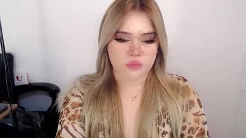 Snapshot of filipina_slutty69xxx chatting on September 13, 2025, 1:49 am Angela DONT FORGET TO FOLLOW AND GIVE ME APPRECIATION online show from September 13, 2025, 1:49 am