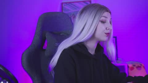 Snapshot of filipinaadams chatting on December 21, 2024, 8:28 am cap and Lana online show from December 21, 2024, 8:28 am