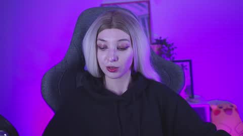 Snapshot of filipinaadams chatting on December 21, 2024, 11:33 am cap and Lana online show from December 21, 2024, 11:33 am