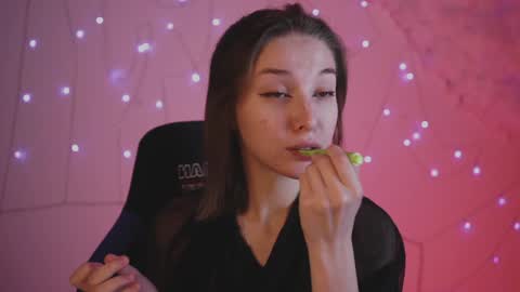 Snapshot of filipinaadams chatting on January 8, 2025, 8:06 am cap and Lana online show from January 8, 2025, 8:06 am