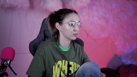 Snapshot of filipinaadams chatting on January 15, 2025, 1:52 pm cap and Lana online show from January 15, 2025, 1:52 pm