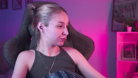 Snapshot of filipinaadams chatting on February 23, 2025, 5:01 am cap and Lana online show from February 23, 2025, 5:01 am