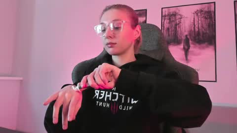 Snapshot of filipinaadams chatting on March 1, 2025, 8:34 am cap and Lana online show from March 1, 2025, 8:34 am