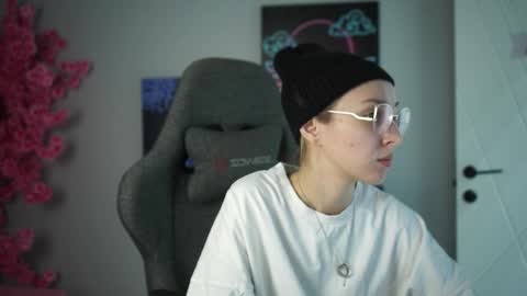 Snapshot of filipinaadams chatting on October 12, 2025, 2:43 am cap and Lana online show from October 12, 2025, 2:43 am