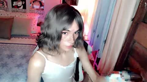 fineboii_rey18 online show from February 26, 2026, 6:23 am