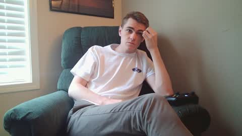 Snapshot of finnabun33 chatting on May 9, 2026, 8:25 pm Jake I am Bicurious online show from May 9, 2026, 8:25 pm