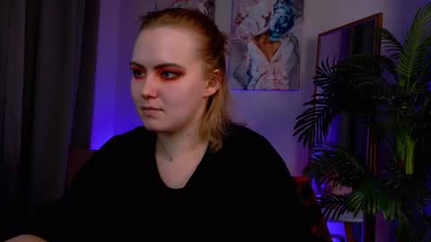 Fiona online show from March 8, 2026, 2:04 am