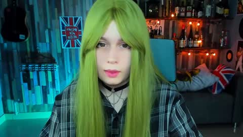 fiora online show from January 19, 2025, 11:34 am