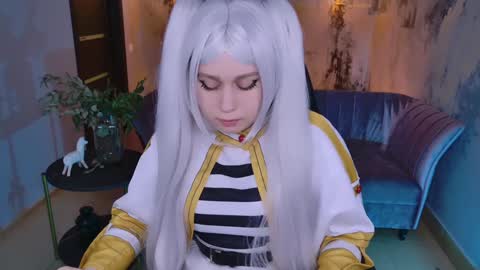 fiora online show from February 7, 2025, 2:37 pm