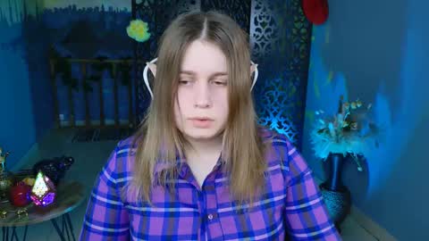 fiora online show from March 11, 2025, 4:40 pm