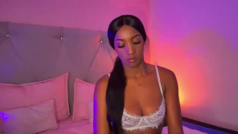 Fiorela Lenin  online show from January 20, 2025, 7:04 pm