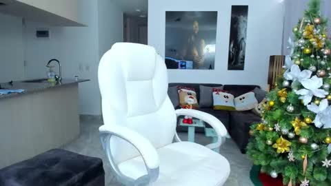 fiore   online show from January 7, 2025, 9:46 pm