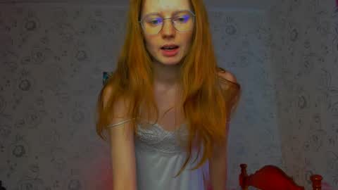 Snapshot of fire_luna chatting on April 30, 2026, 10:43 am fire_luna online show from April 30, 2026, 10:43 am
