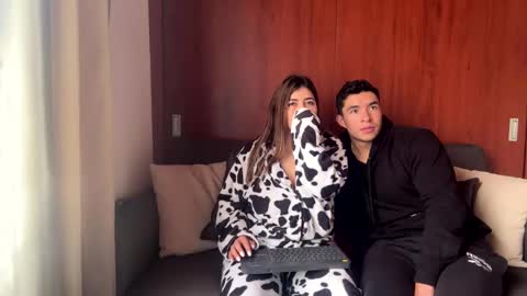 fireand_passion online show from February 14, 2025, 1:51 pm