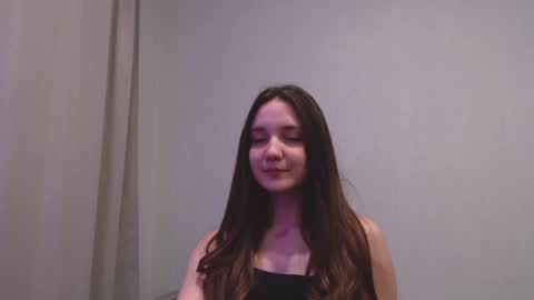 fireflies_fly_ online show from March 10, 2025, 10:45 pm