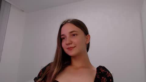 fireflies_fly_ online show from September 13, 2025, 6:51 pm